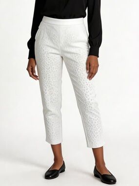 CROWN & IVY | Cream Velour Textured Pants Sz 10